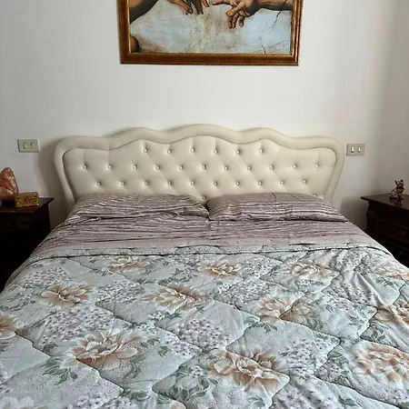 Elisabetta Villa *